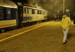 Pożar lokomotywy. Ewakuowano niemal tysiąc pasażerów