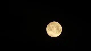 Pełnia wilczego księżyca nad Ustką