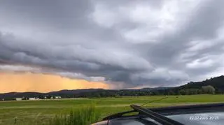 Wczorajszy wał szkwałowy nad Jelenią Górą