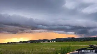 Wczorajszy wał szkwałowy nad Jelenią Górą