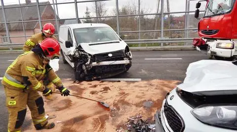 81-letni mężczyzna zasłabł za kierownicą