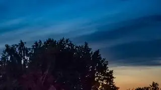 Srebrzyste obłoki w Dąbrowie Tarnowskiej (Małopolskie)