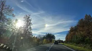 Słońce poboczne nad Sowimi Górami 