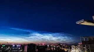 Obłoki srebrzyste nad Warszawą 
