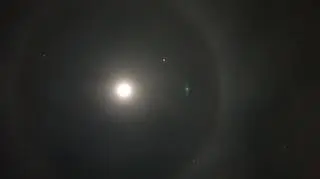 Księżyc z obręczą, Niemcy