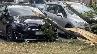 Uszkodzony samochód w Międzychodzie (6.07)