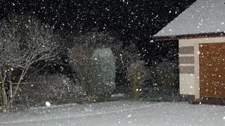 Zaczął mocno sypać śnieg