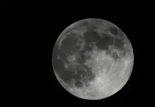 Superksiężyc, Geminidy i nie tylko. Co zobaczymy na grudniowym niebie? 