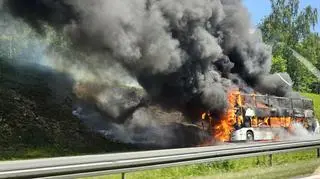 Pożar autokaru na A4 pod Krakowem 