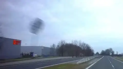 Pod prąd drogą dwupasmową, Tychy