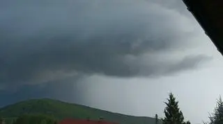 Wał szkwałowy nad Bieszczadami