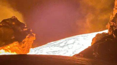 Erupcja w "bramie do piekieł"