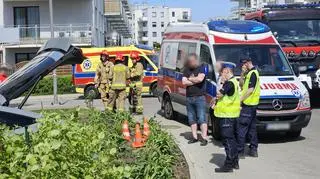 Samochód wjechał w pieszych i w budynek. Gdańsk