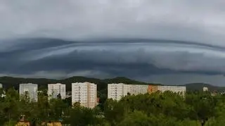 Burzowe chmury nad Gdańskiem