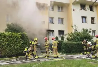 Pożar w piwnicy, mieszkańcy bloku ewakuowani