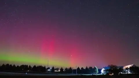 Zorza polarna po raz kolejny pojawiła się nad Węgorzewem (Warmińsko-mazurskie)