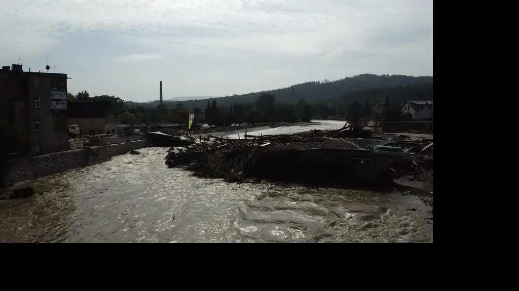 fe978c57-cefa-4b98-bea3-82640261d257_DJI_0244