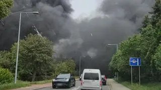 Słup dymu nad Zieloną Górą
