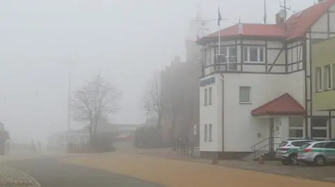 Silne mgły i trudne warunki atmosferyczne w Ustce