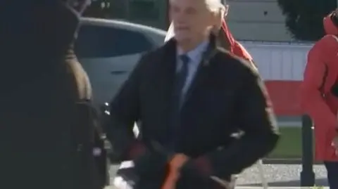 MAD DOG MACIEREWICZ STILL