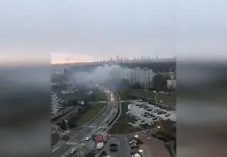 Ogień w mieszkaniu na siódmym piętrze. Strażacy znaleźli ciało