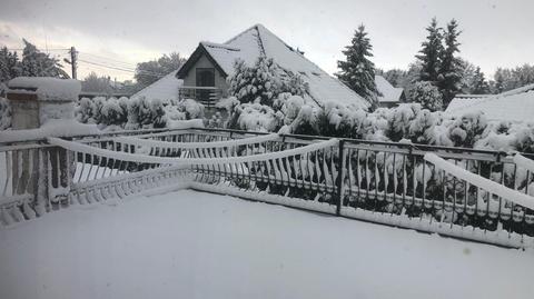 Śnieg spadł w miejscowości Biesiekierz (woj. zachodniopomorskie)