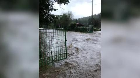 Powódź w miejscowości Żelazno (Dolnośląskie)