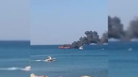 Pożar łodzi na Rodos port Stegna Beach