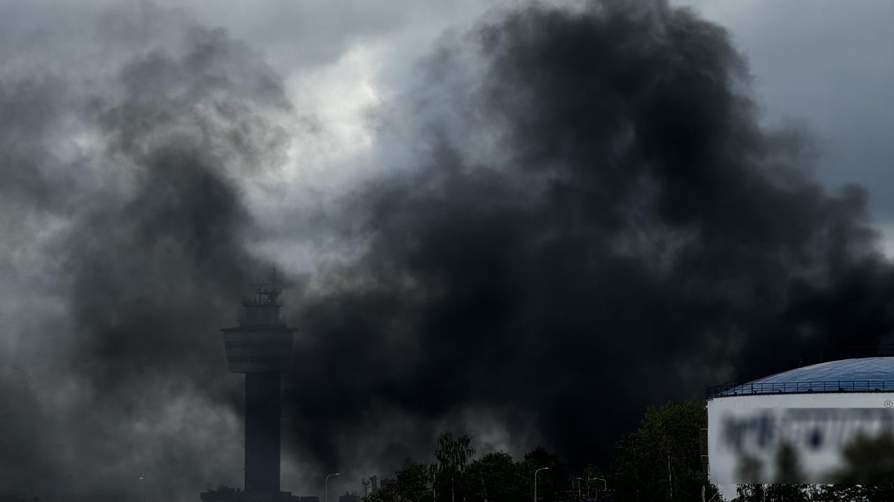 Pożar hali w spalarni odpadów w Gdańsku. Apel do mieszkańców