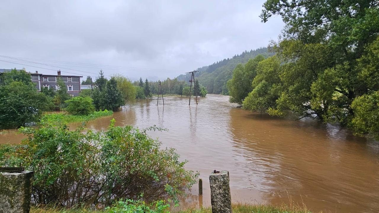 Resilience in the Face of Disaster: Szprotawa Gears Up for Severe Flooding