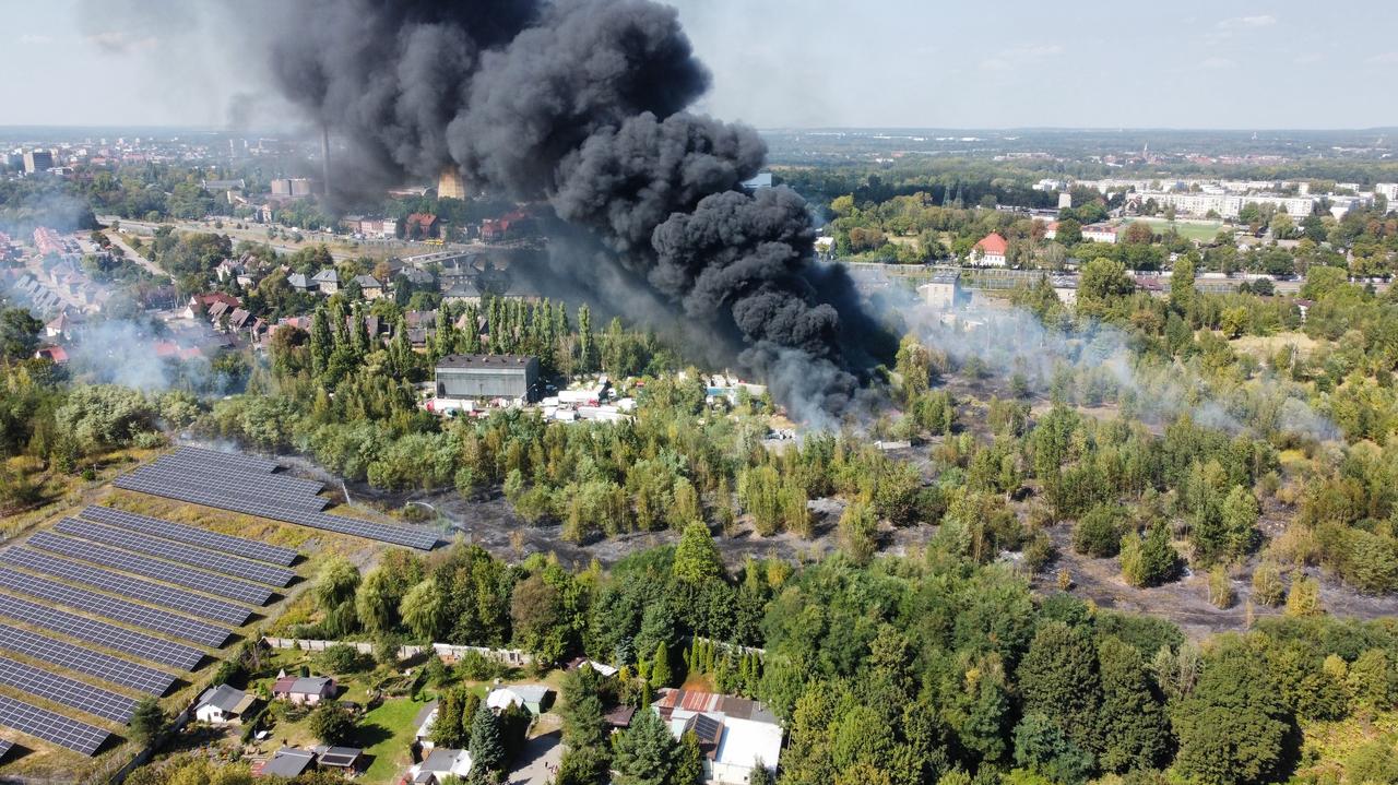 Zabrze. Grass and garbage are burning