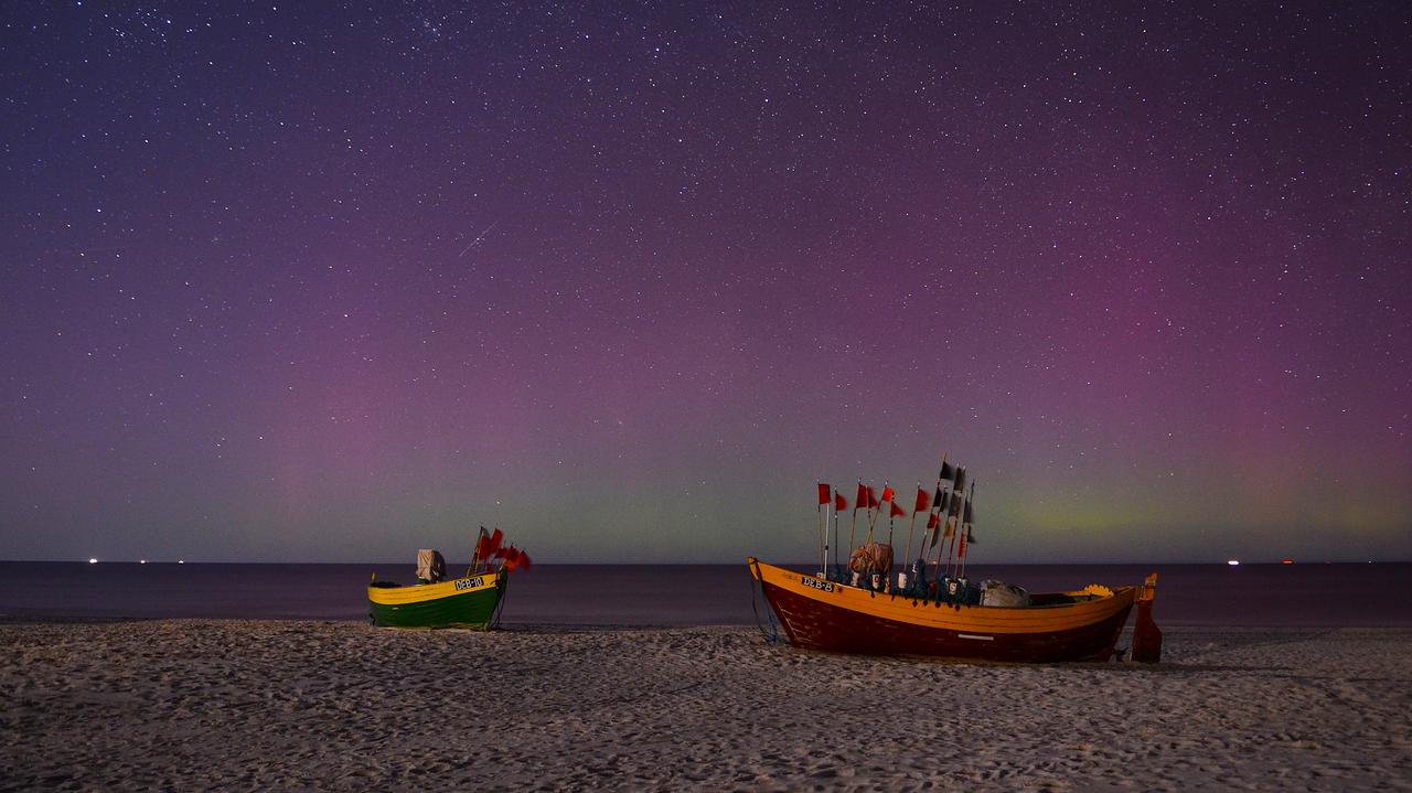 "Zorza ponownie zatańczyła nad polskim morzem"