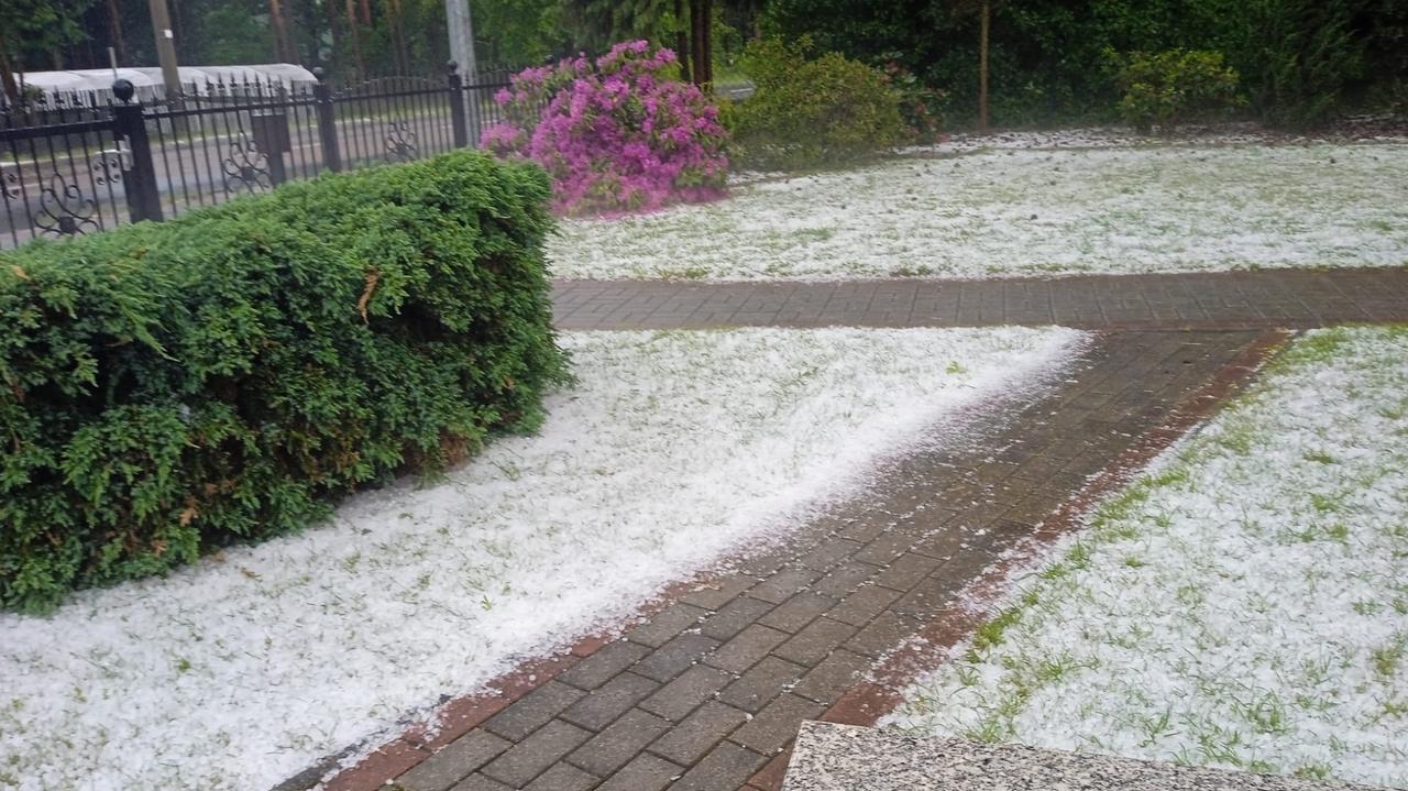 Burze przechodzą nad Polską. Pierwsze interwencje strażaków