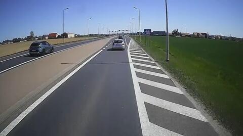 Niebezpieczna jazda samochodu osobowego na dk nr 10
