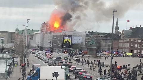 Zabytkowa giełda w Kopenhadze stanęła w ogniu 