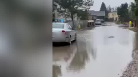 0bc7c9ef-50f7-48a0-be05-c815c4cbf111_potopionypodjazd.mp4