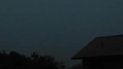 Pada, grzmi i błyska się