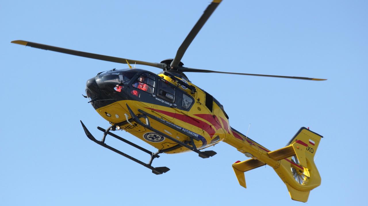 Mężczyzna porażony prądem. W akcji śmigłowiec LPR