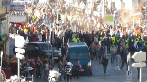Protestują wśród śmieci